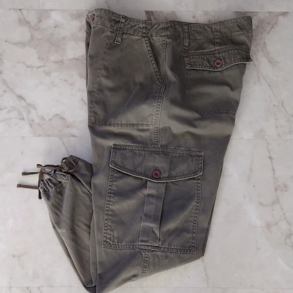 dkny cropped cargo pants